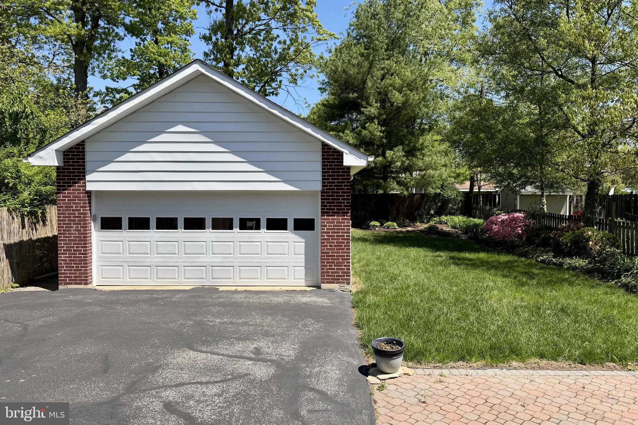 415 South Rolling Road Baltimore, MD 21228 - Photo 4 of 4