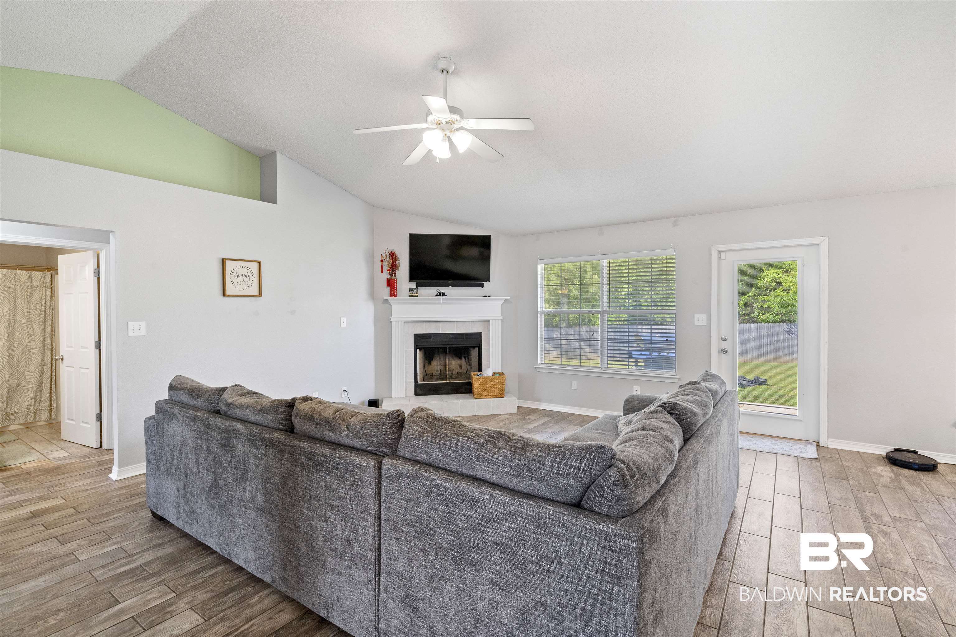 30621 Pinyon Drive Daphne, AL 36527 - Photo 10 of 41 Open/ Split Concept