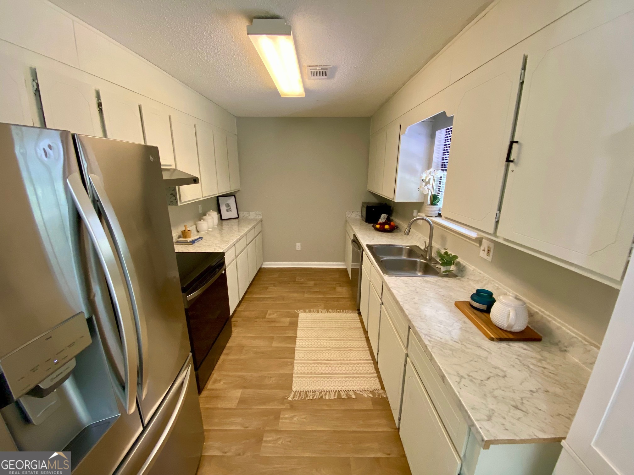 403 Fieldstone Road Warner Robins, GA 31093 - Photo 4 of 16