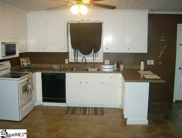 107 Riverside Drive Piedmont, SC 29673 - Photo 6 of 13 Gallery Image 6