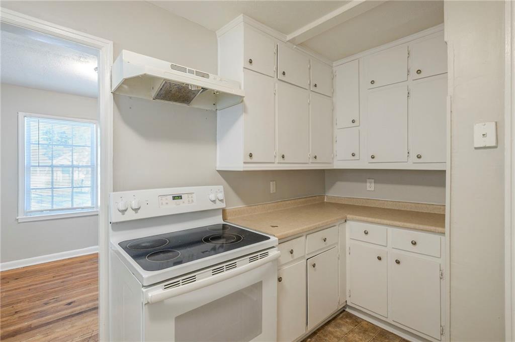 1328 Lockhaven Circle Southwest Atlanta, GA 30311 - Photo 12 of 26