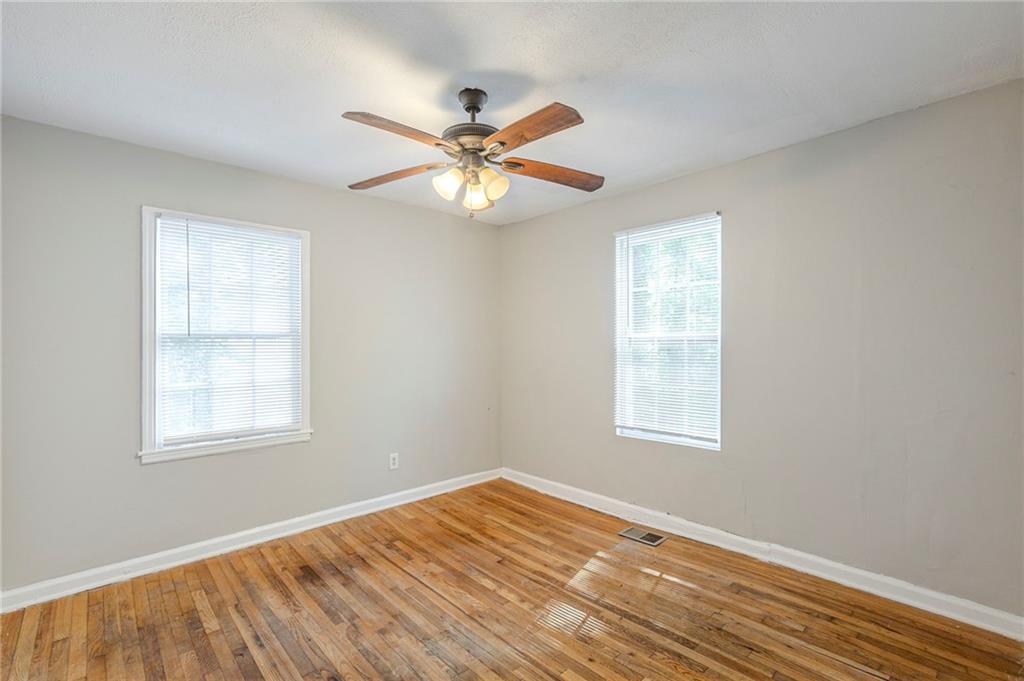 1328 Lockhaven Circle Southwest Atlanta, GA 30311 - Photo 15 of 26