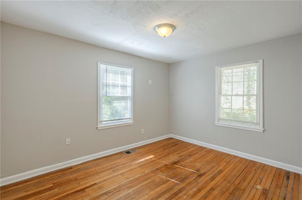 1328 Lockhaven Circle Southwest Atlanta, GA 30311 - Photo 18 of 26