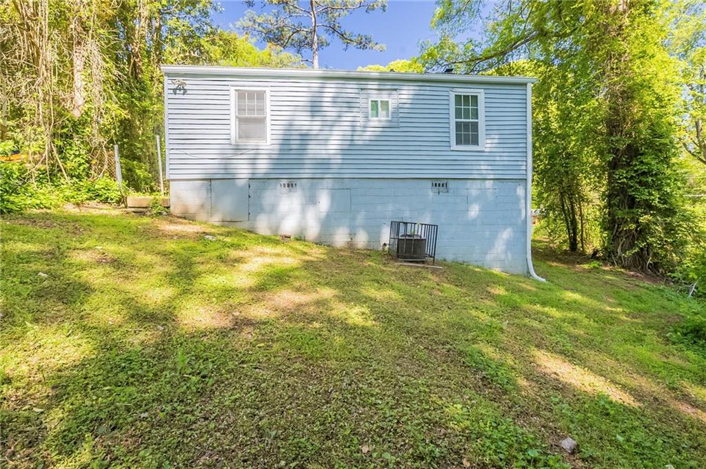 1328 Lockhaven Circle Southwest Atlanta, GA 30311 - Photo 23 of 26