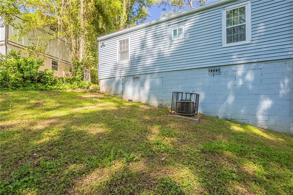 1328 Lockhaven Circle Southwest Atlanta, GA 30311 - Photo 24 of 26