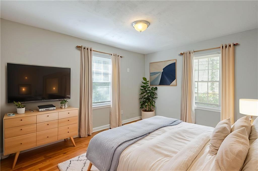 1328 Lockhaven Circle Southwest Atlanta, GA 30311 - Photo 4 of 26