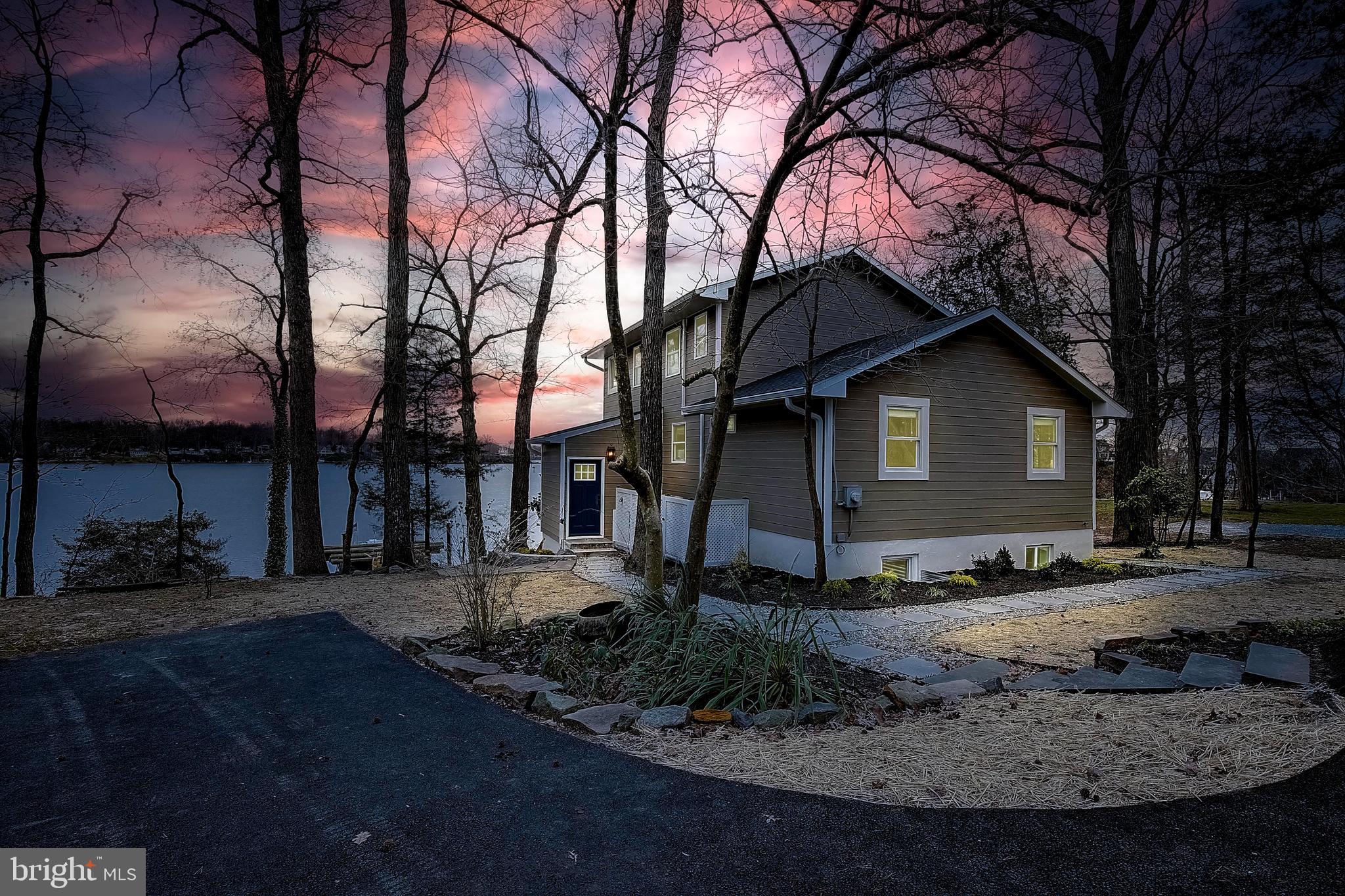 3002 Valley View Road Annapolis, MD 21401 - Photo 2 of 34 Amazing Views