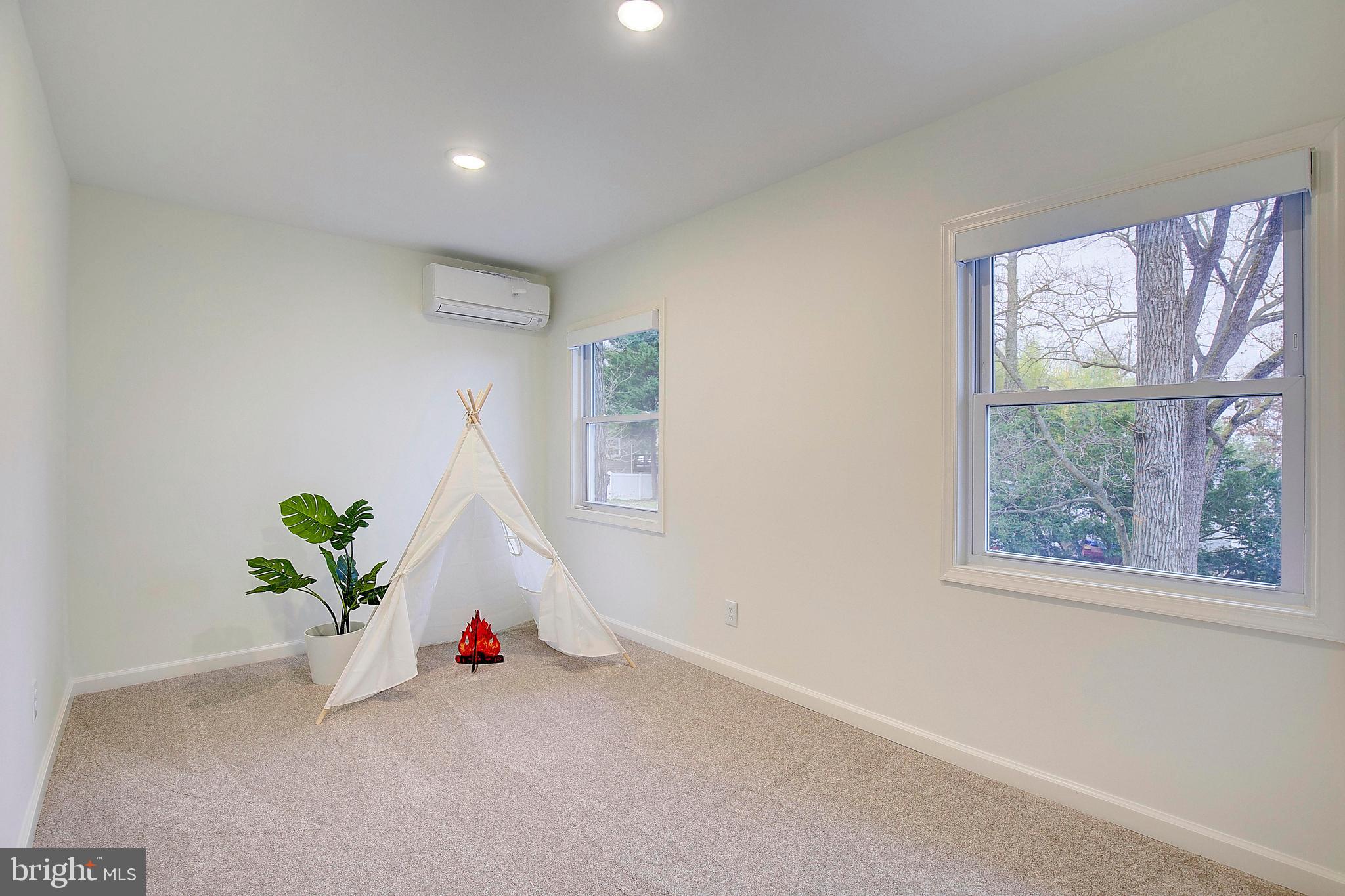 3002 Valley View Road Annapolis, MD 21401 - Photo 21 of 34 Upper Level Bedroom 2