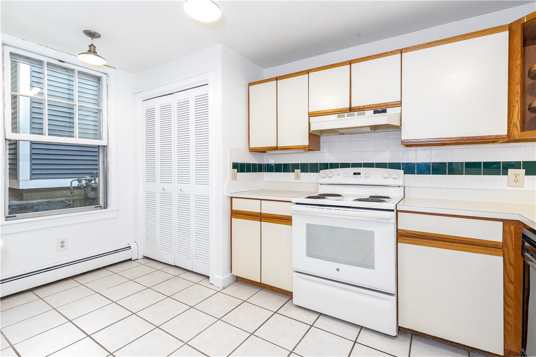 715 Ten Rod Road, Unit G North Kingstown, RI 02852 - Photo 8 of 18