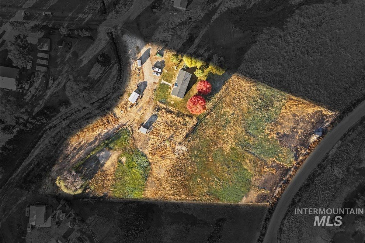 1762 East Canal Road Fruitland, ID 83619 - Photo 4 of 30