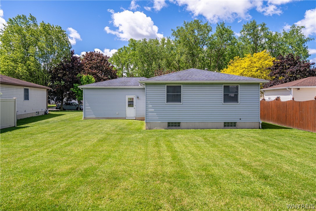 144 Hillpine Road Cheektowaga, NY 14227 - Photo 23 of 33