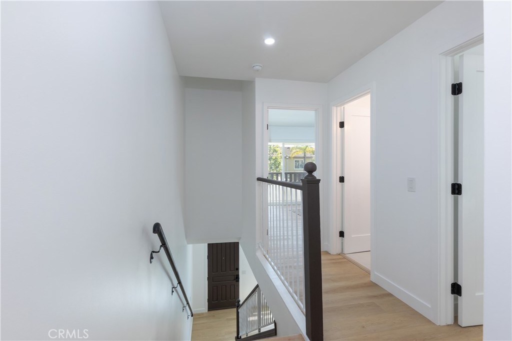 339 Winslow Avenue Long Beach, CA 90814 - Photo 21 of 50 Top of stairs