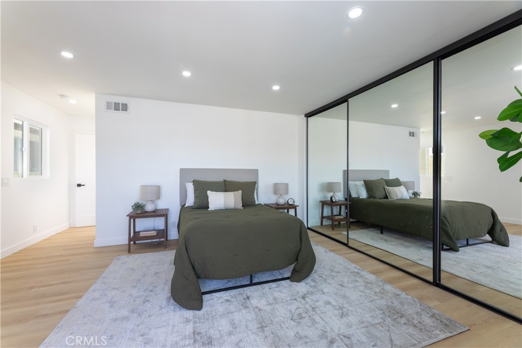 339 Winslow Avenue Long Beach, CA 90814 - Photo 36 of 50 Primary suite