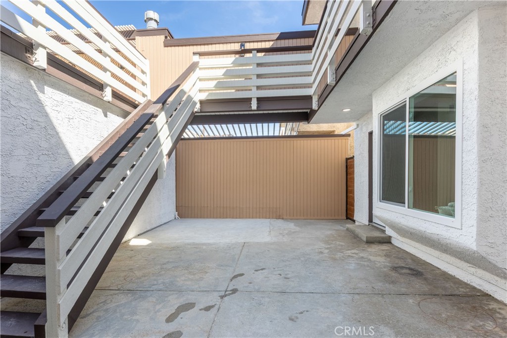 339 Winslow Avenue Long Beach, CA 90814 - Photo 39 of 50 Rear patio