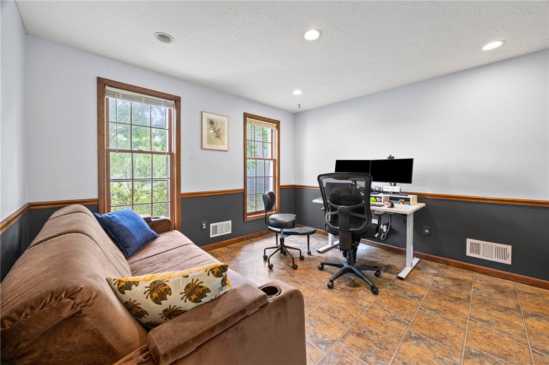 32 Summit Oaks Pittsford, NY 14534 - Photo 20 of 49