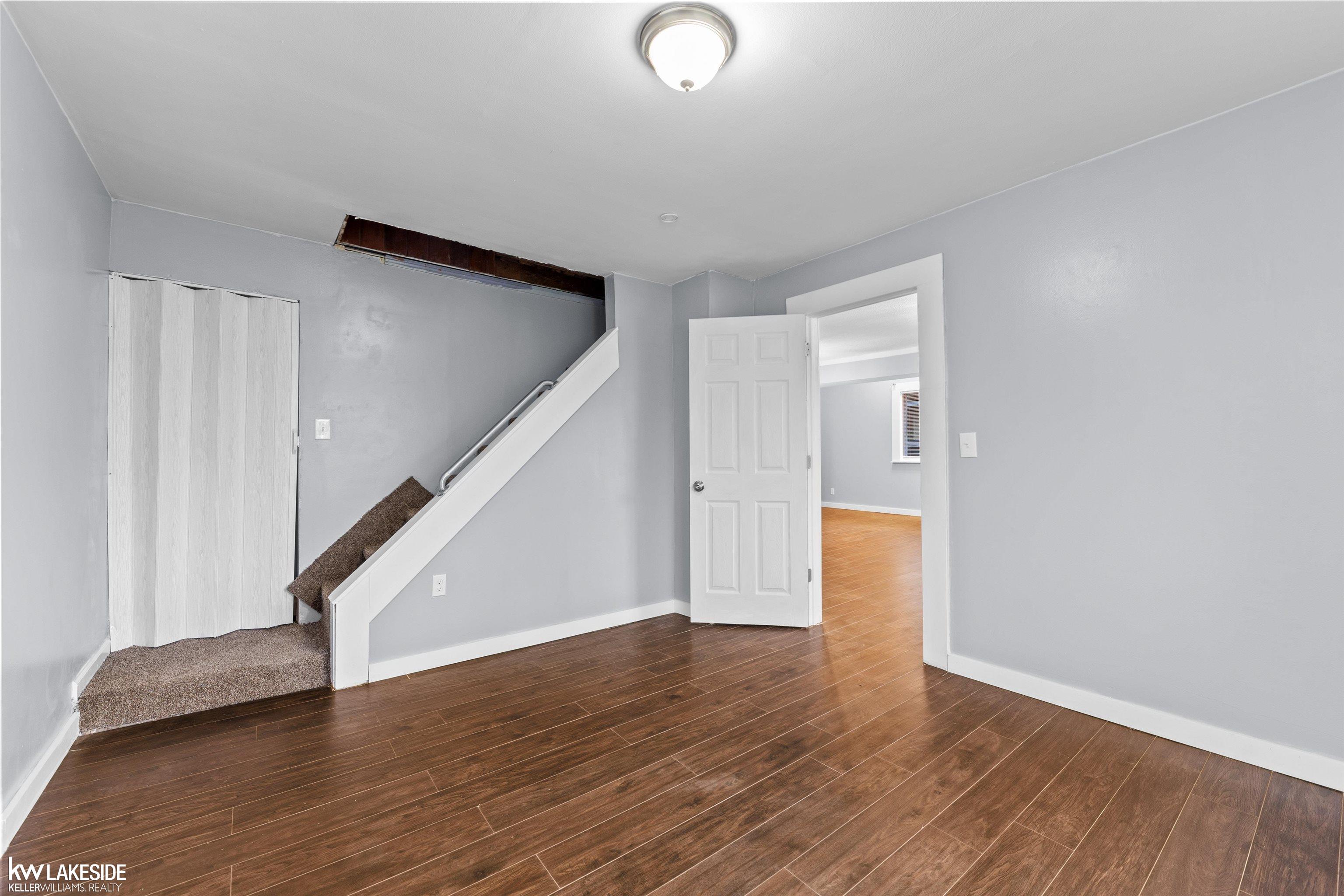 2105 Lambden Road Flint, MI 48532 - Photo 10 of 22