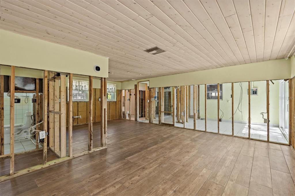 6090 Waverly Road Weeki Wachee, FL 34607 - Photo 25 of 40 Gallery Image 25
