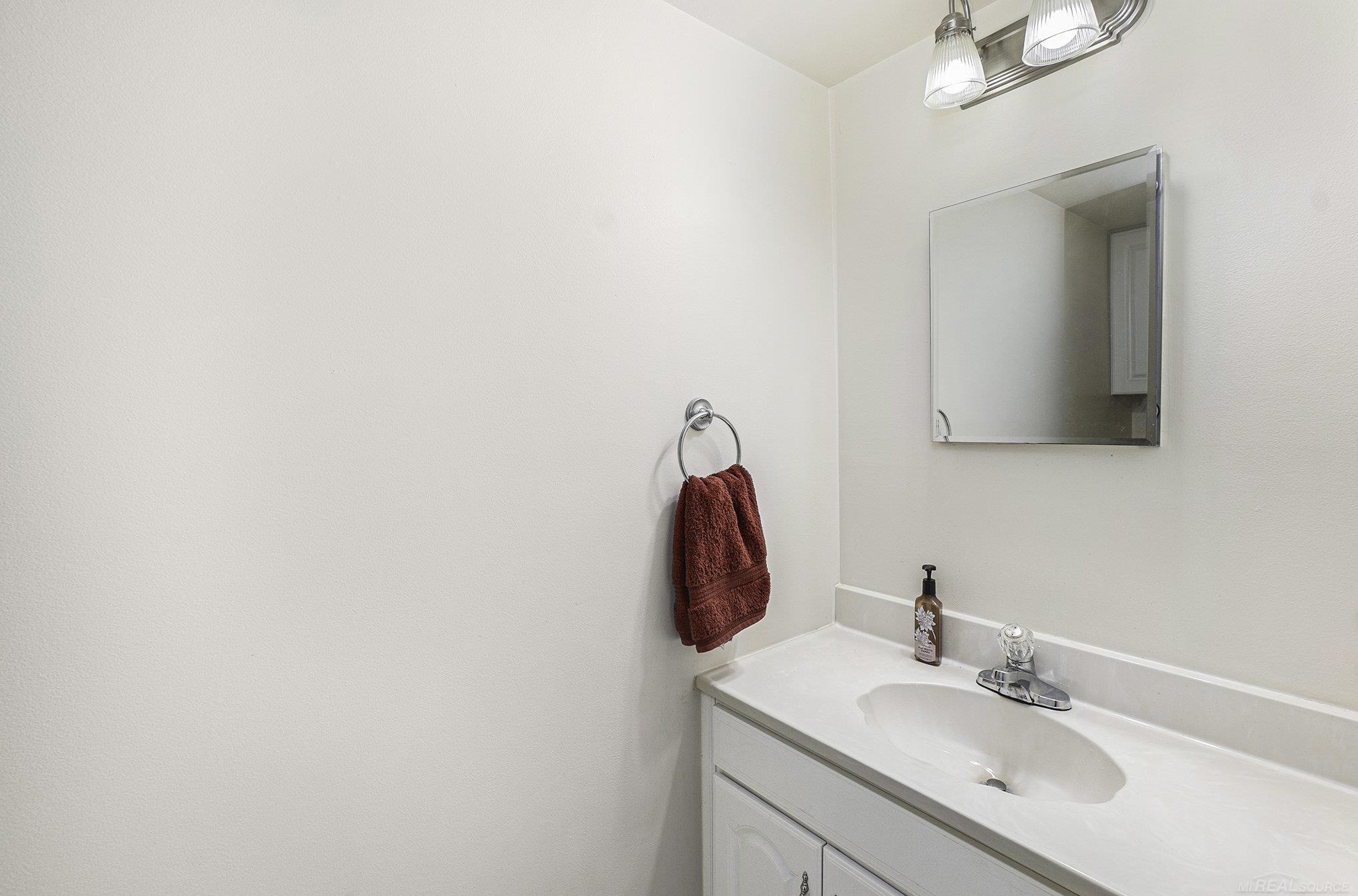 1673 Riverside Drive Rochester Hills, MI 48309 - Photo 18 of 19