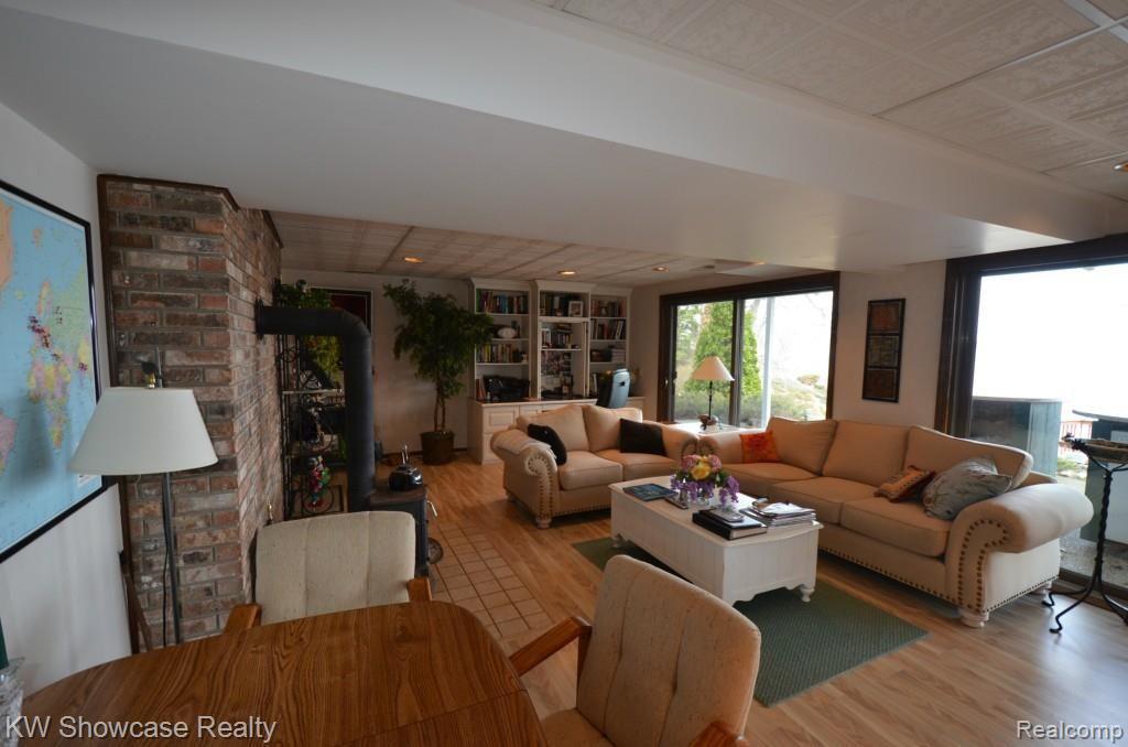 1609 Ridge Road Highland, MI 48356 - Photo 18 of 36 DSC_0651.jpg