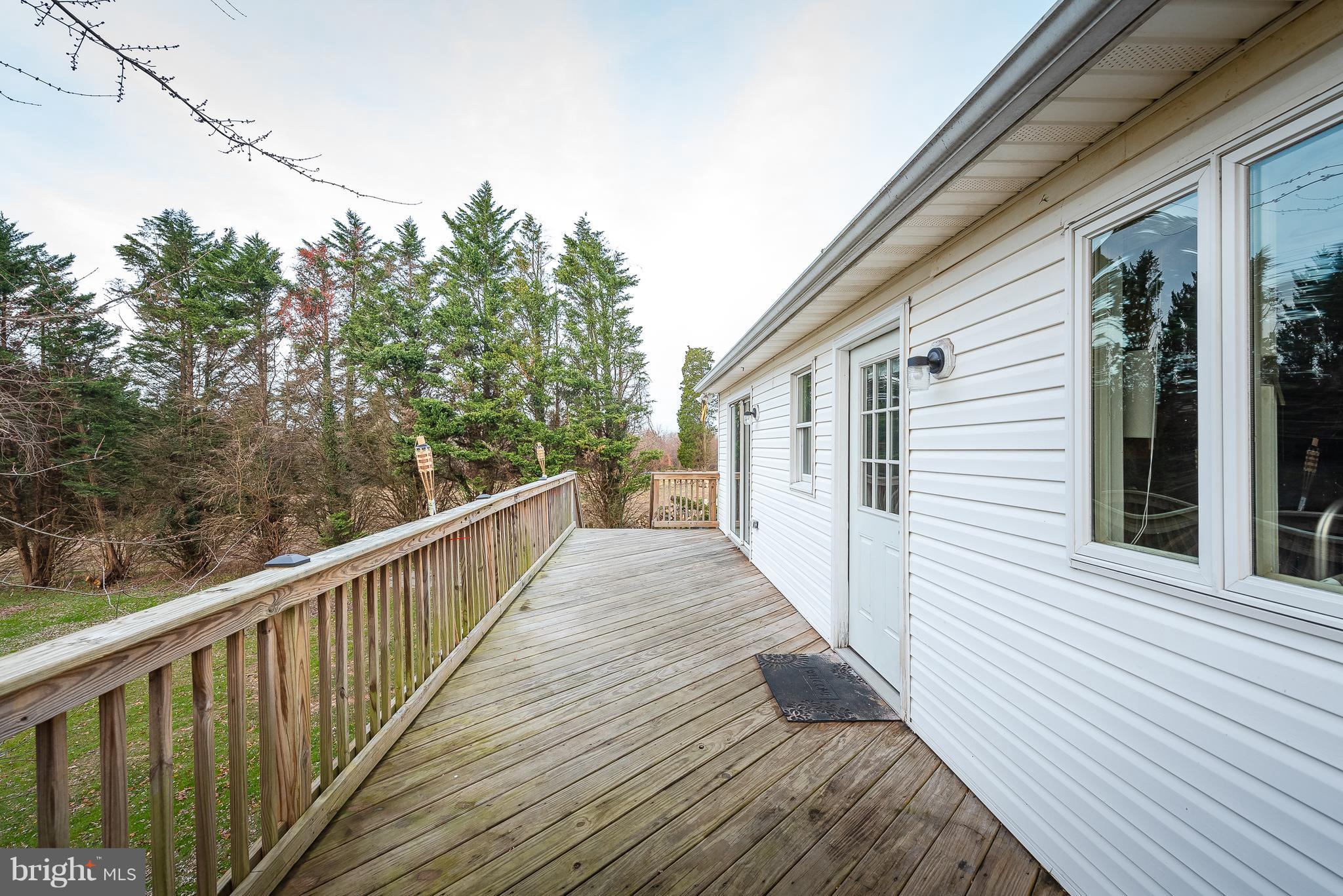 10529 Liberty Road Randallstown, MD 21133 - Photo 26 of 30 Deck
