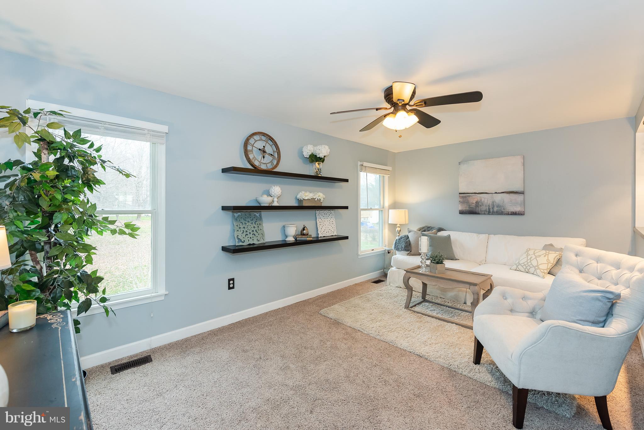 10529 Liberty Road Randallstown, MD 21133 - Photo 9 of 30 Living Room