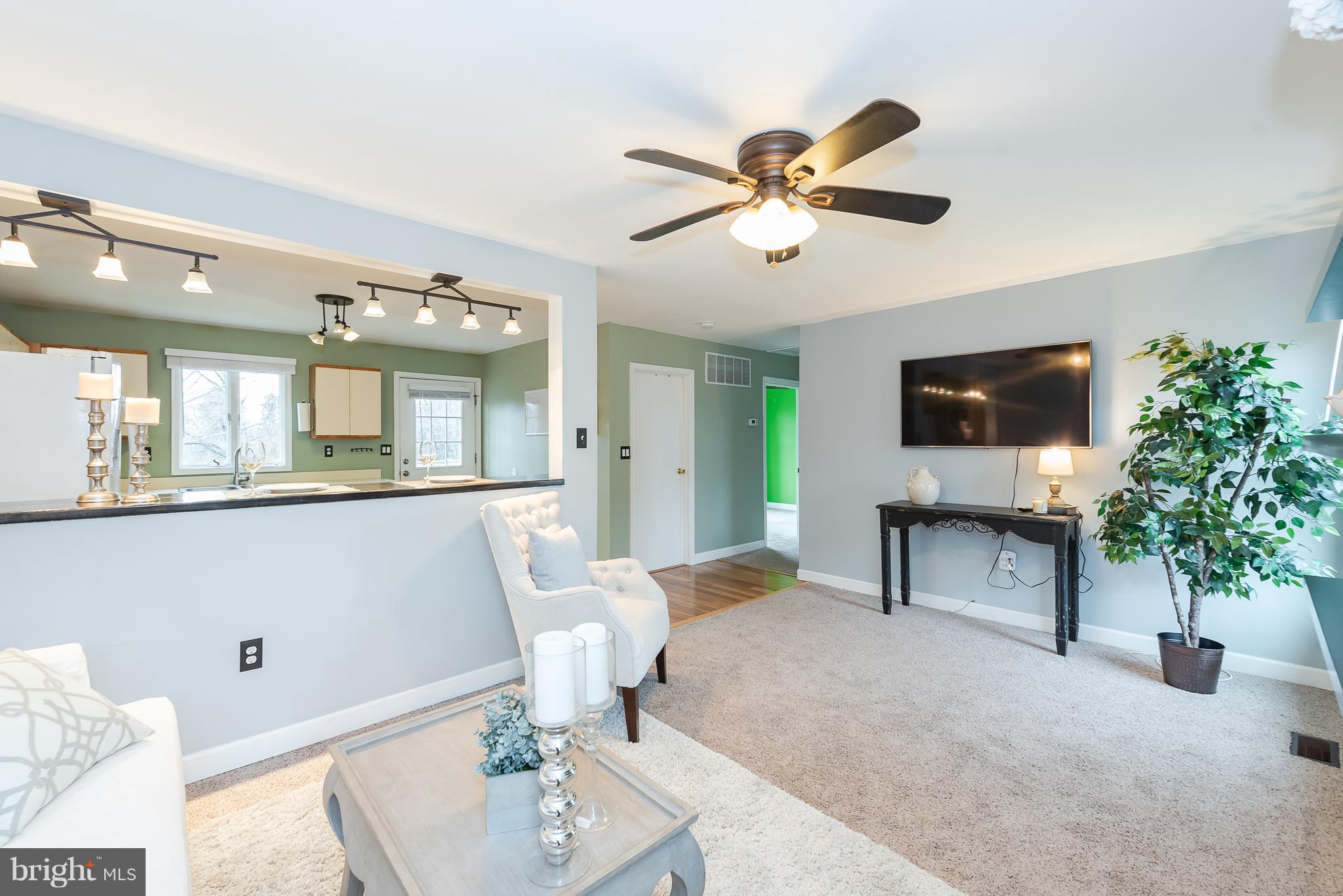 10529 Liberty Road Randallstown, MD 21133 - Photo 10 of 30 Living Room