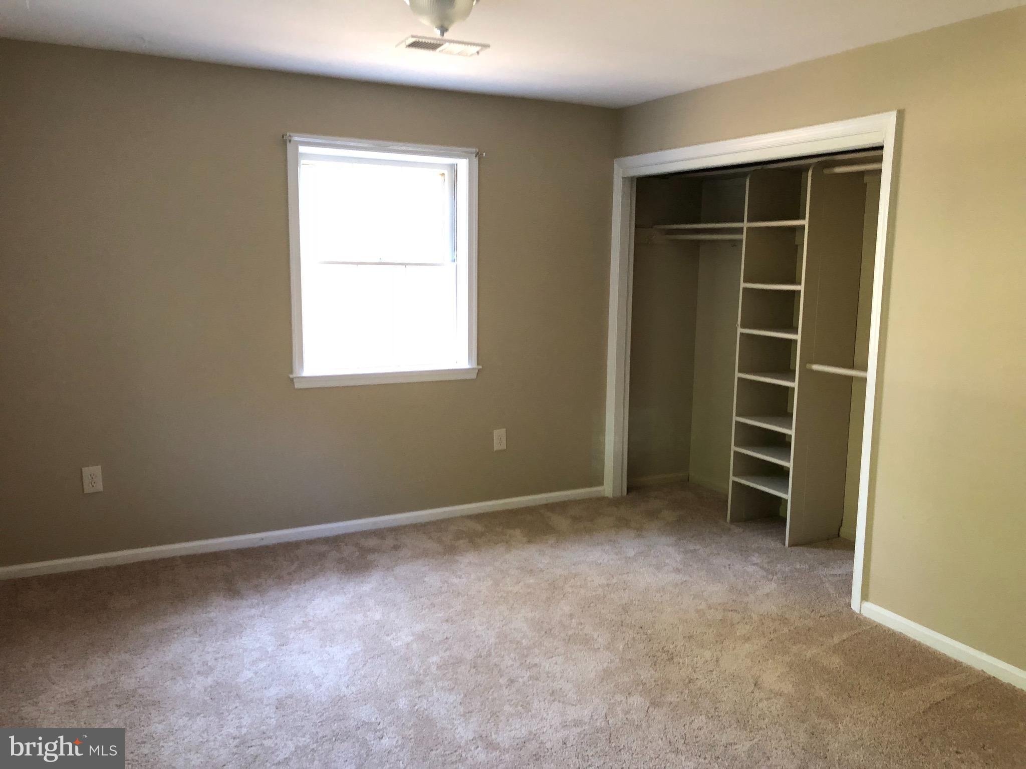 8504 Fort Hunt Road Alexandria, VA 22308 - Photo 22 of 28 Bedroom