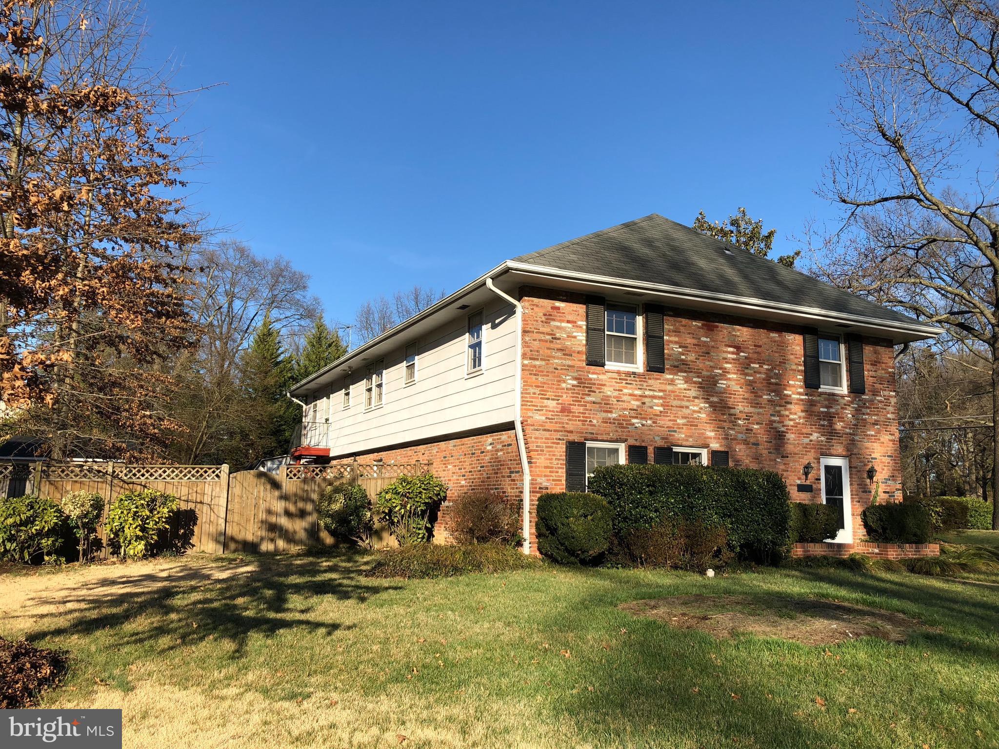 8504 Fort Hunt Road Alexandria, VA 22308 - Photo 26 of 28 Exterior (Rear)