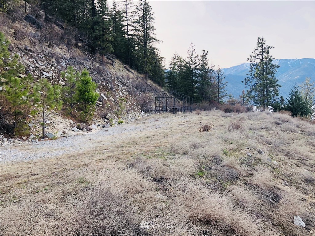 4620 South Lakeshore Road Chelan, WA 98816 - Photo 8 of 16 Gallery Image 8