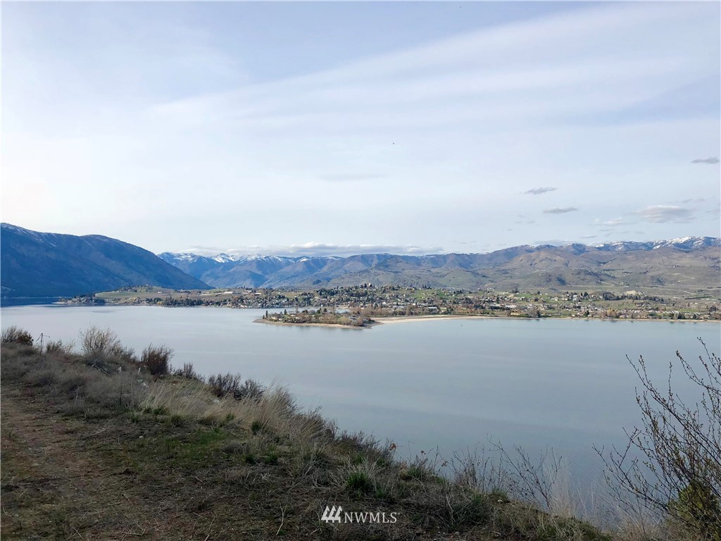 4620 South Lakeshore Road Chelan, WA 98816 - Photo 10 of 16 Gallery Image 10