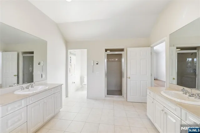 $2,500,000 | 365 Forest Drive, Englewood Cliffs, NJ 07632