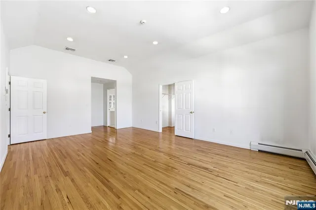 $2,500,000 | 365 Forest Drive, Englewood Cliffs, NJ 07632