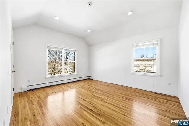 $2,500,000 | 365 Forest Drive, Englewood Cliffs, NJ 07632