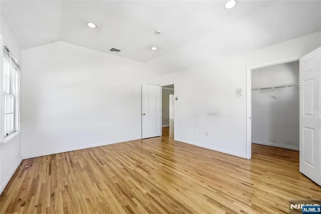 $2,500,000 | 365 Forest Drive, Englewood Cliffs, NJ 07632