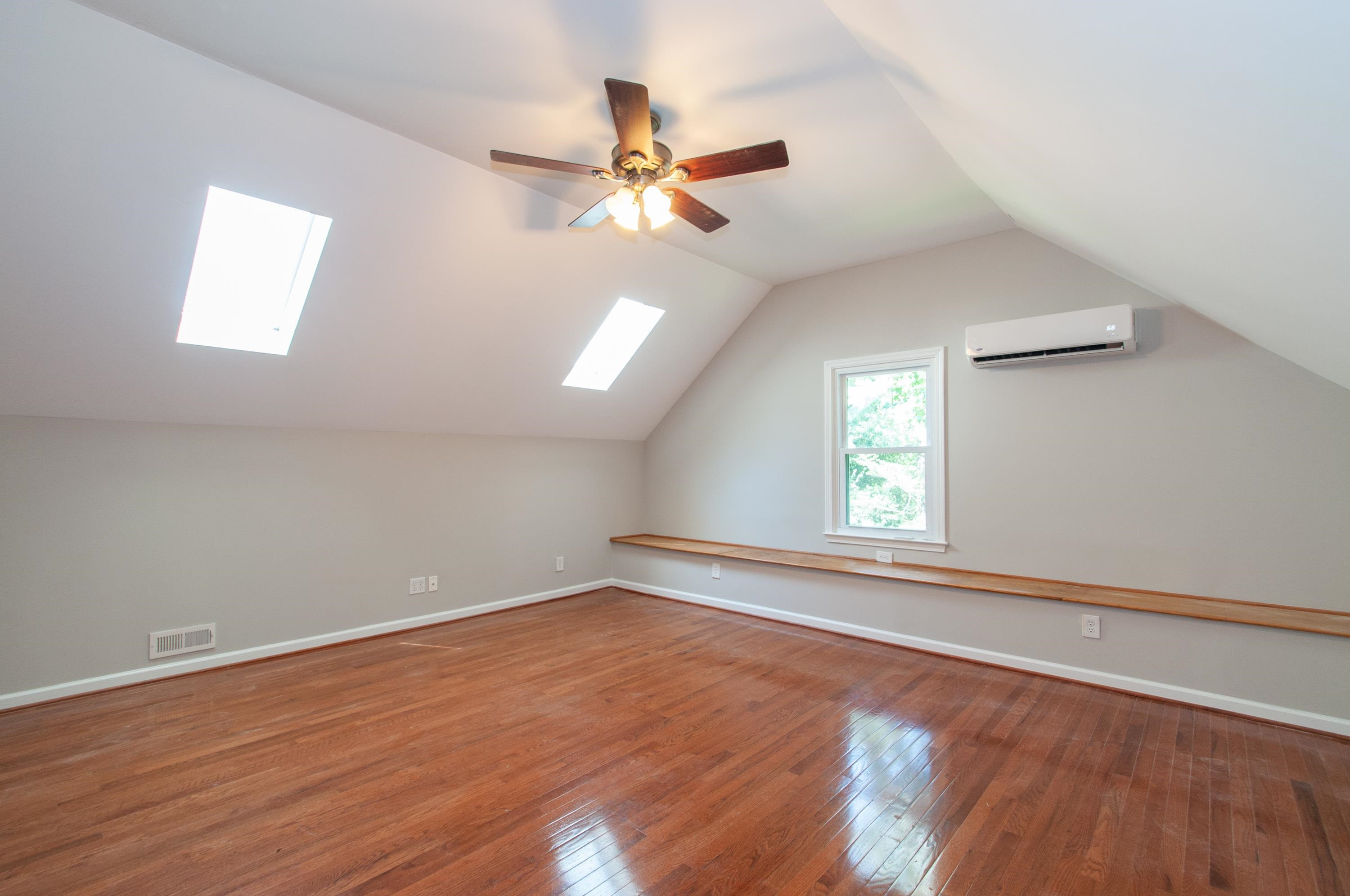 1212 Cliffside Circle Raleigh, NC 27615 - Photo 30 of 48 Bonus room third floor