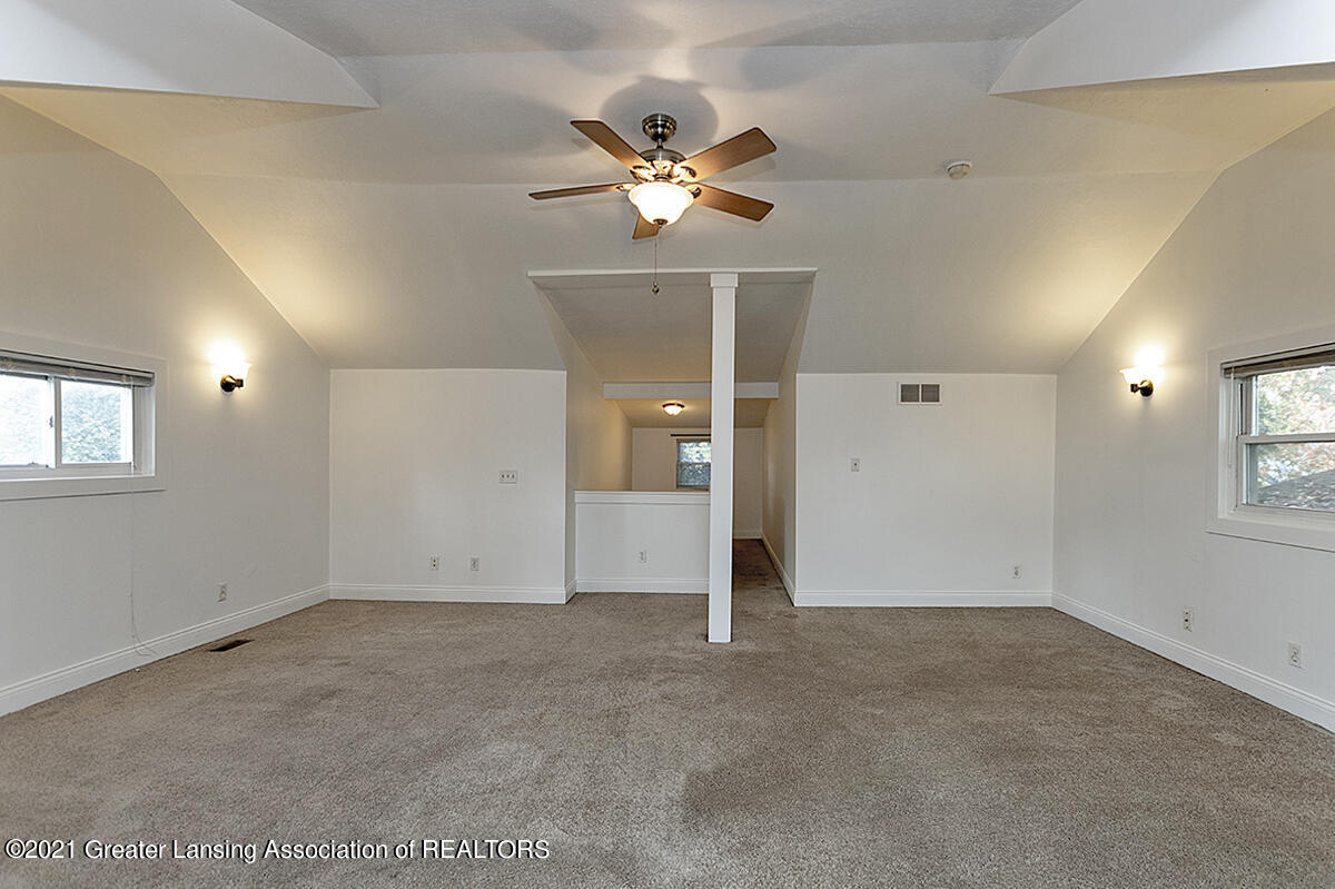 2327 Kensington Road Lansing, MI 48910 - Photo 18 of 21 18