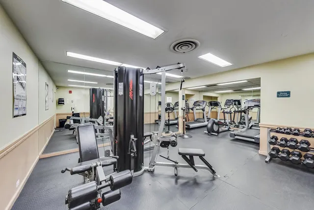 $275,000 | 3950 North Lake Shore Drive, Unit 1130, Chicago, IL 60613