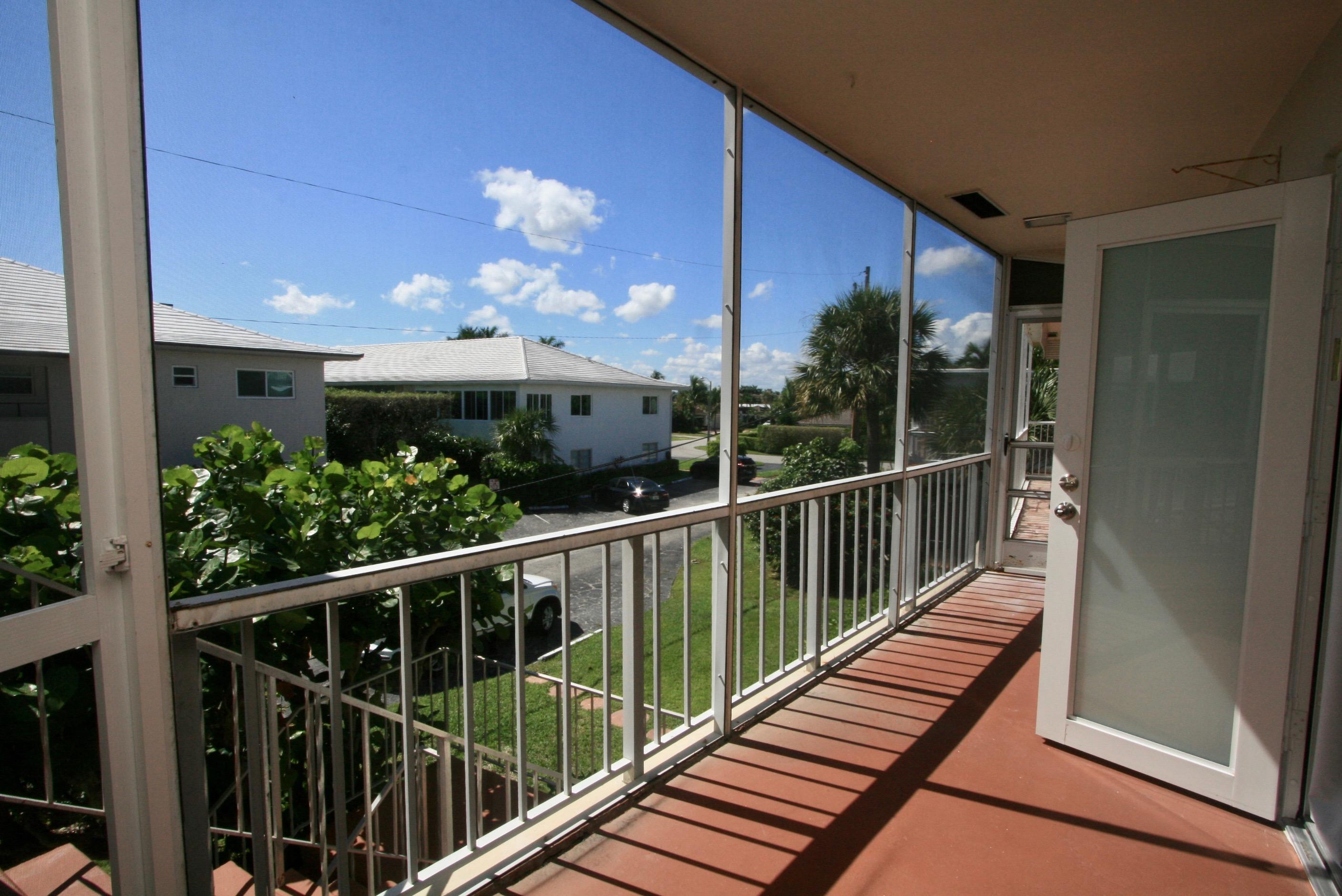 930 Osceola Drive, Unit 11 Boca Raton, FL 33432 - Photo 20 of 27 Real Balcony