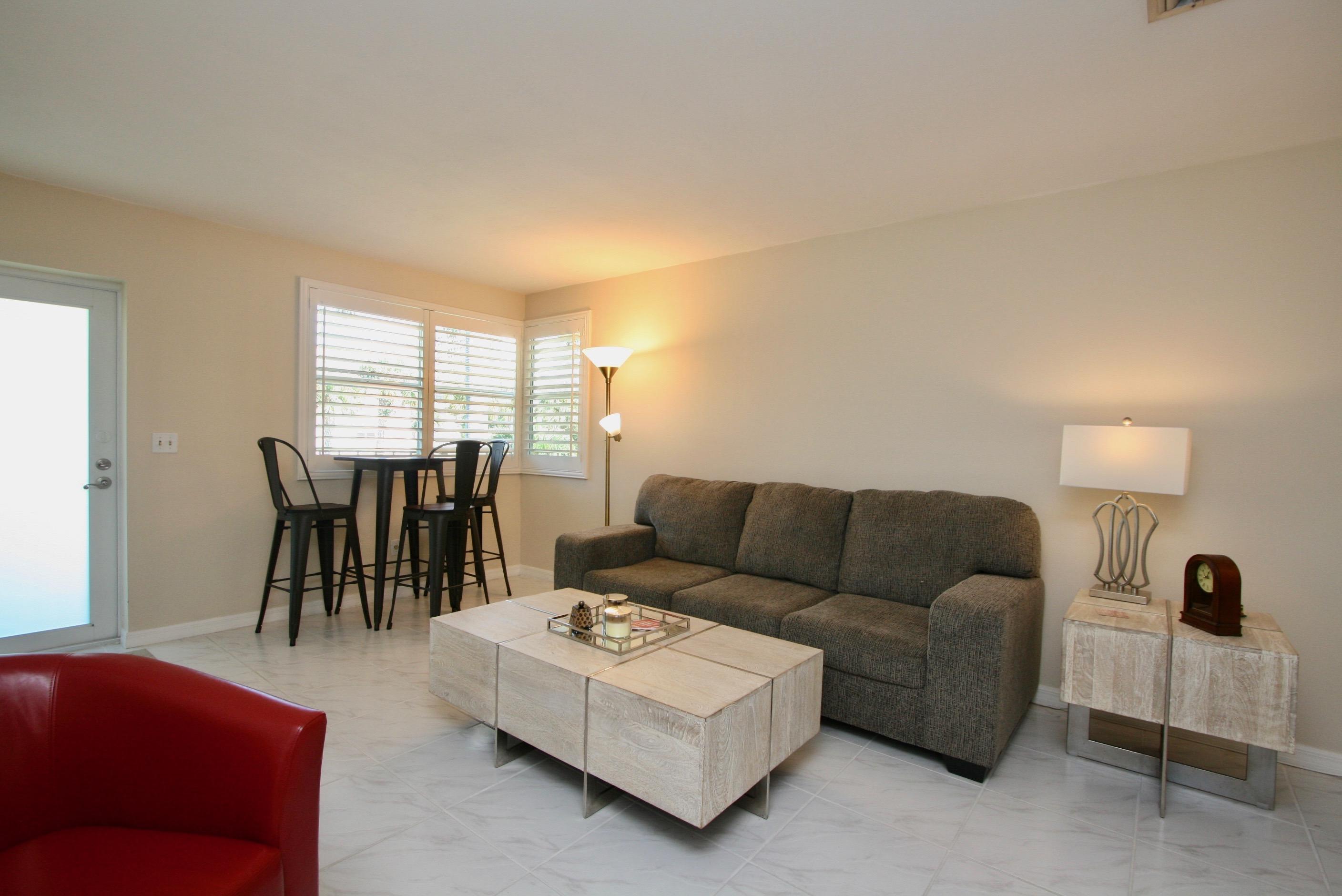 930 Osceola Drive, Unit 11 Boca Raton, FL 33432 - Photo 6 of 27 Living Room