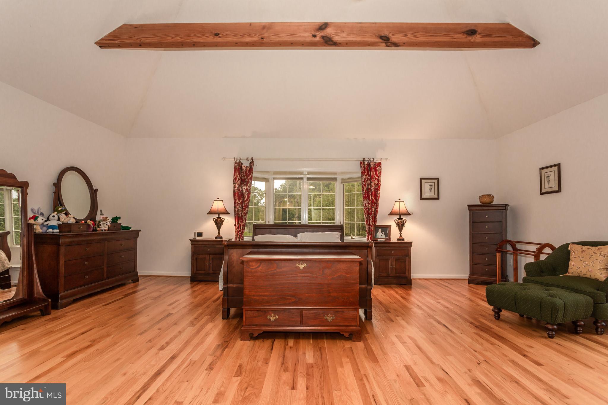 6401 Stallion Road Clifton, VA 20124 - Photo 29 of 67 Spacious Grand Master Bedroom-Beautiful Hardwoods