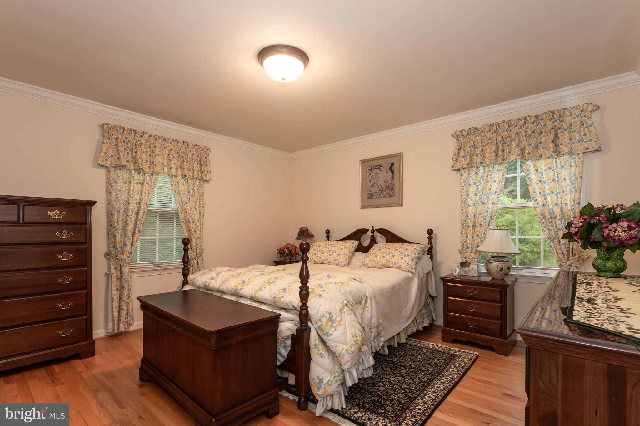 6401 Stallion Road Clifton, VA 20124 - Photo 35 of 67 Secondary Bedroom On Main Level With Attached Bath
