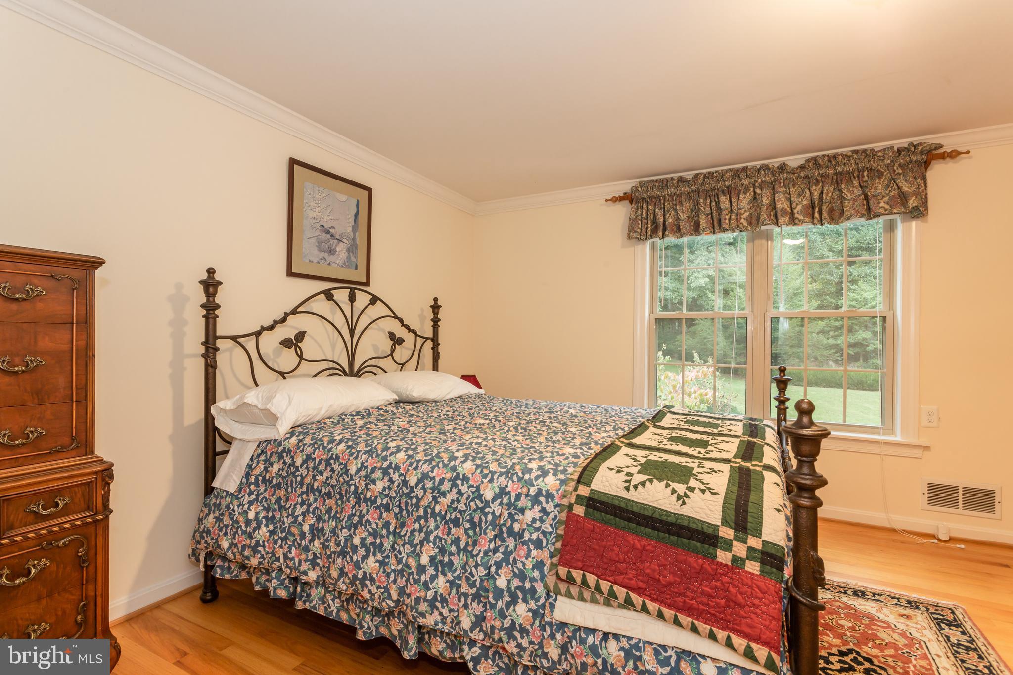 6401 Stallion Road Clifton, VA 20124 - Photo 39 of 67 Upper Level Forth Bedroom