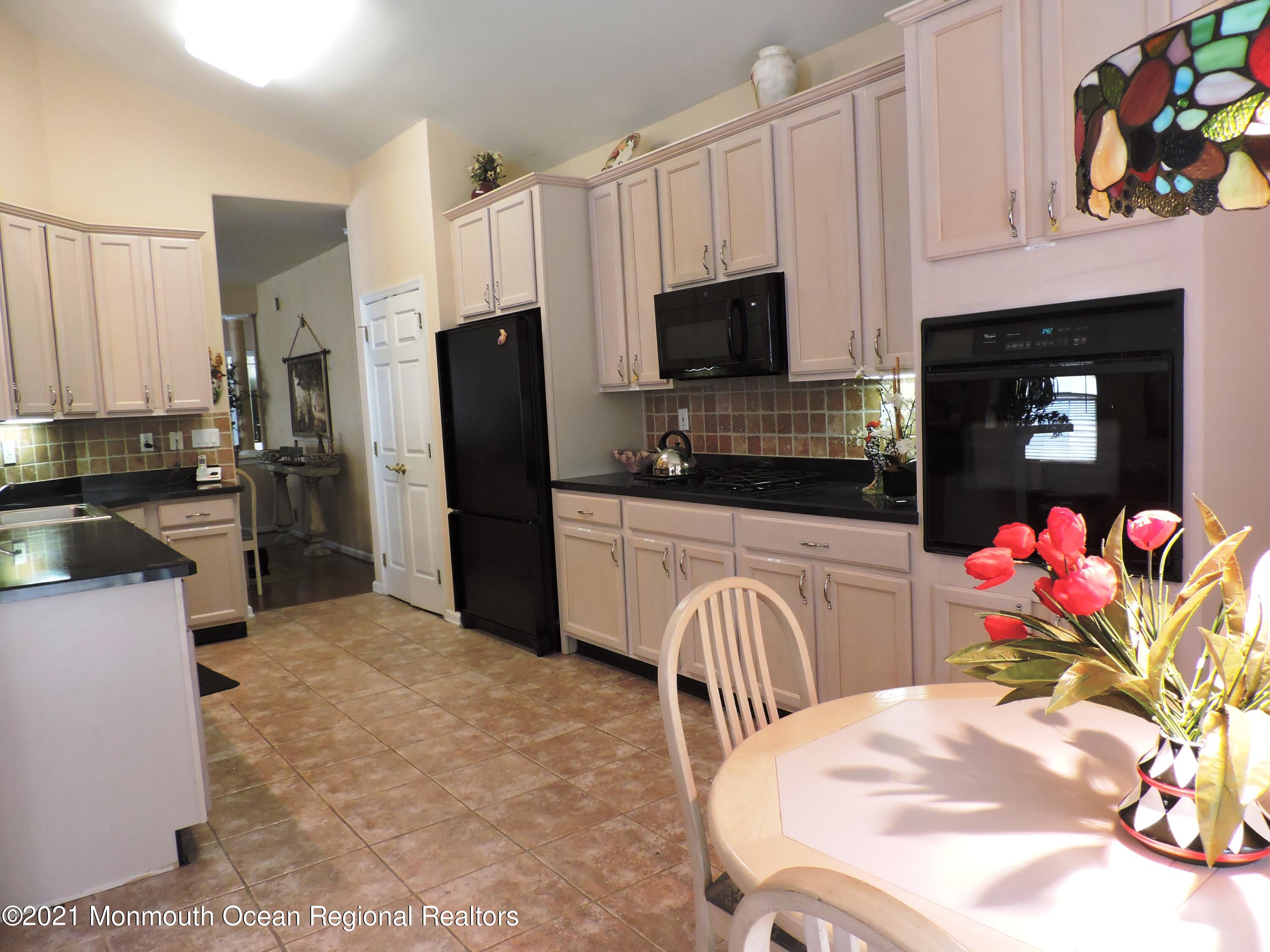64 Drayton Road Manchester Township, NJ 08759 - Photo 17 of 46 64 DRAYTON ROAD 006