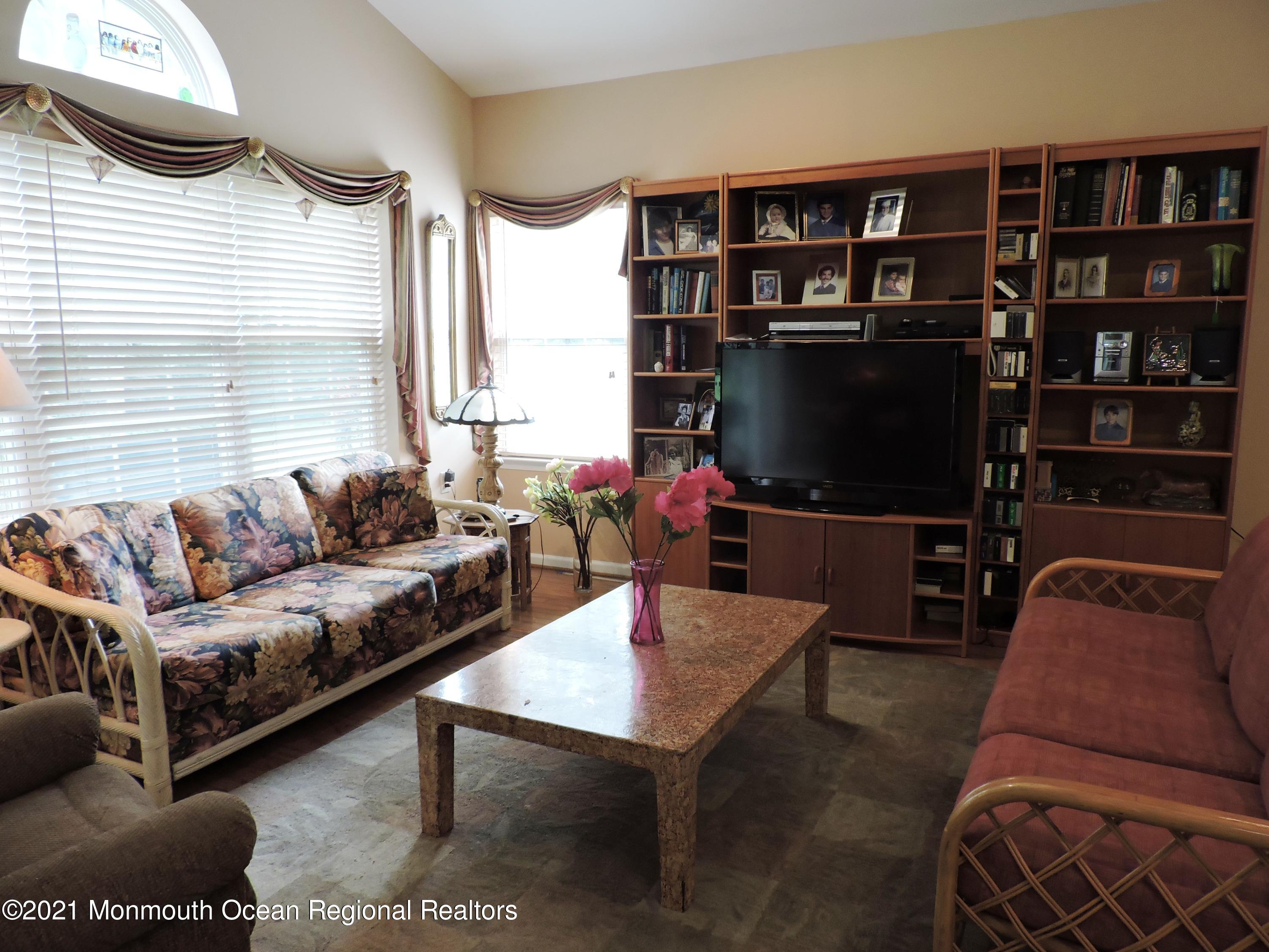 64 Drayton Road Manchester Township, NJ 08759 - Photo 20 of 46 64 DRAYTON ROAD 012