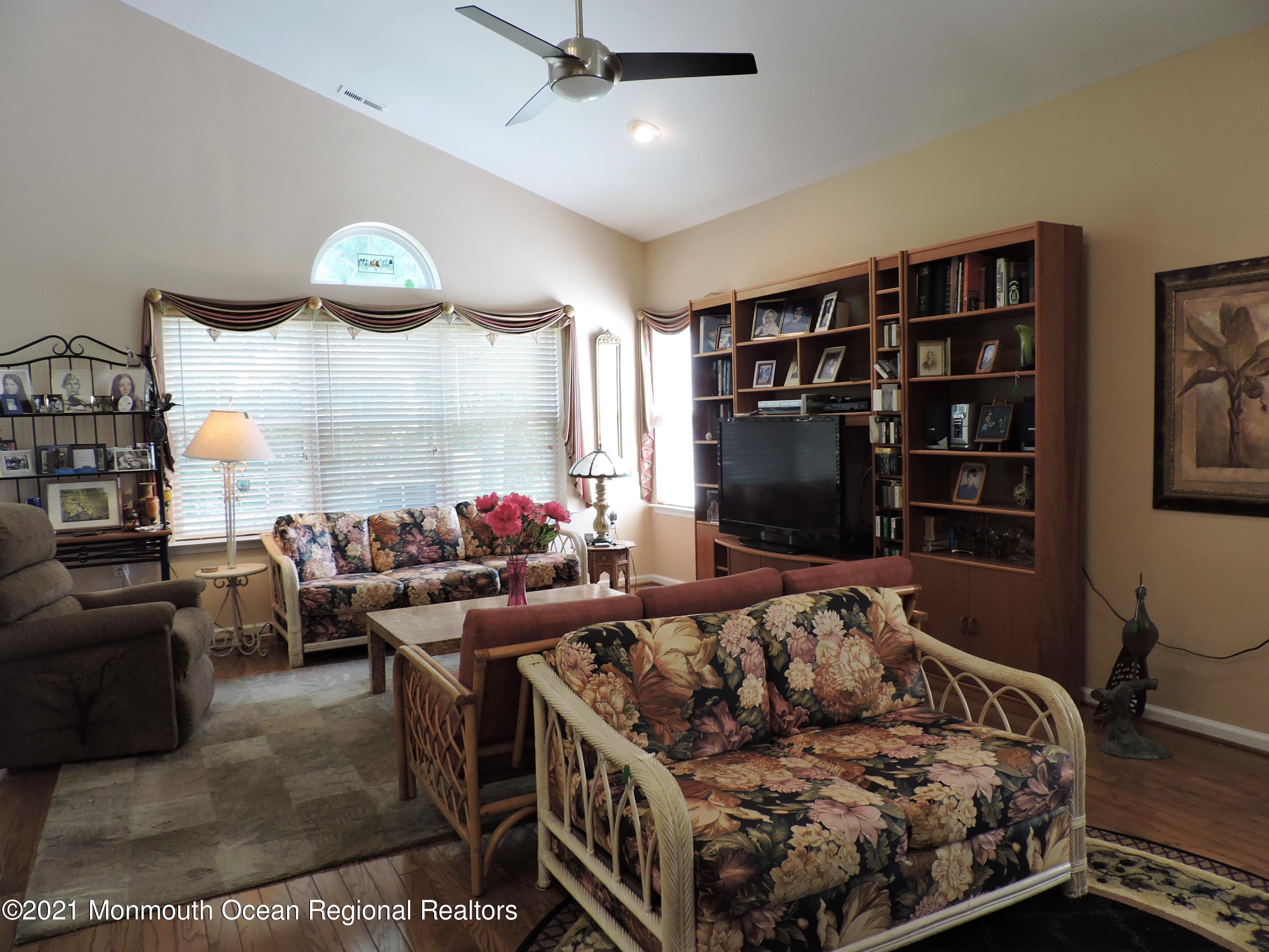 64 Drayton Road Manchester Township, NJ 08759 - Photo 23 of 46 64 DRAYTON ROAD 030
