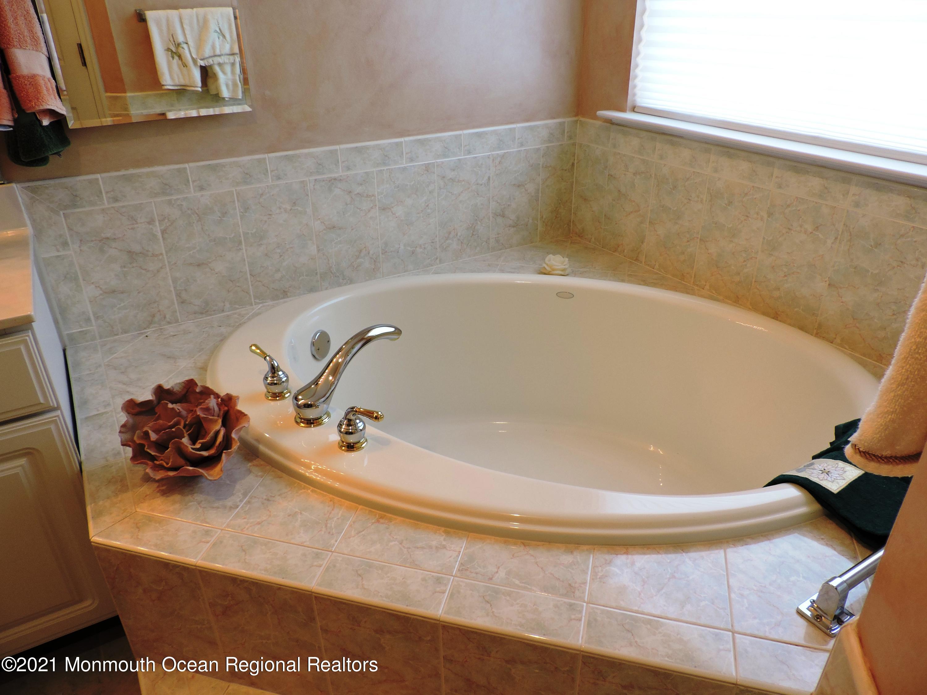 64 Drayton Road Manchester Township, NJ 08759 - Photo 36 of 46 64 DRAYTON ROAD 037