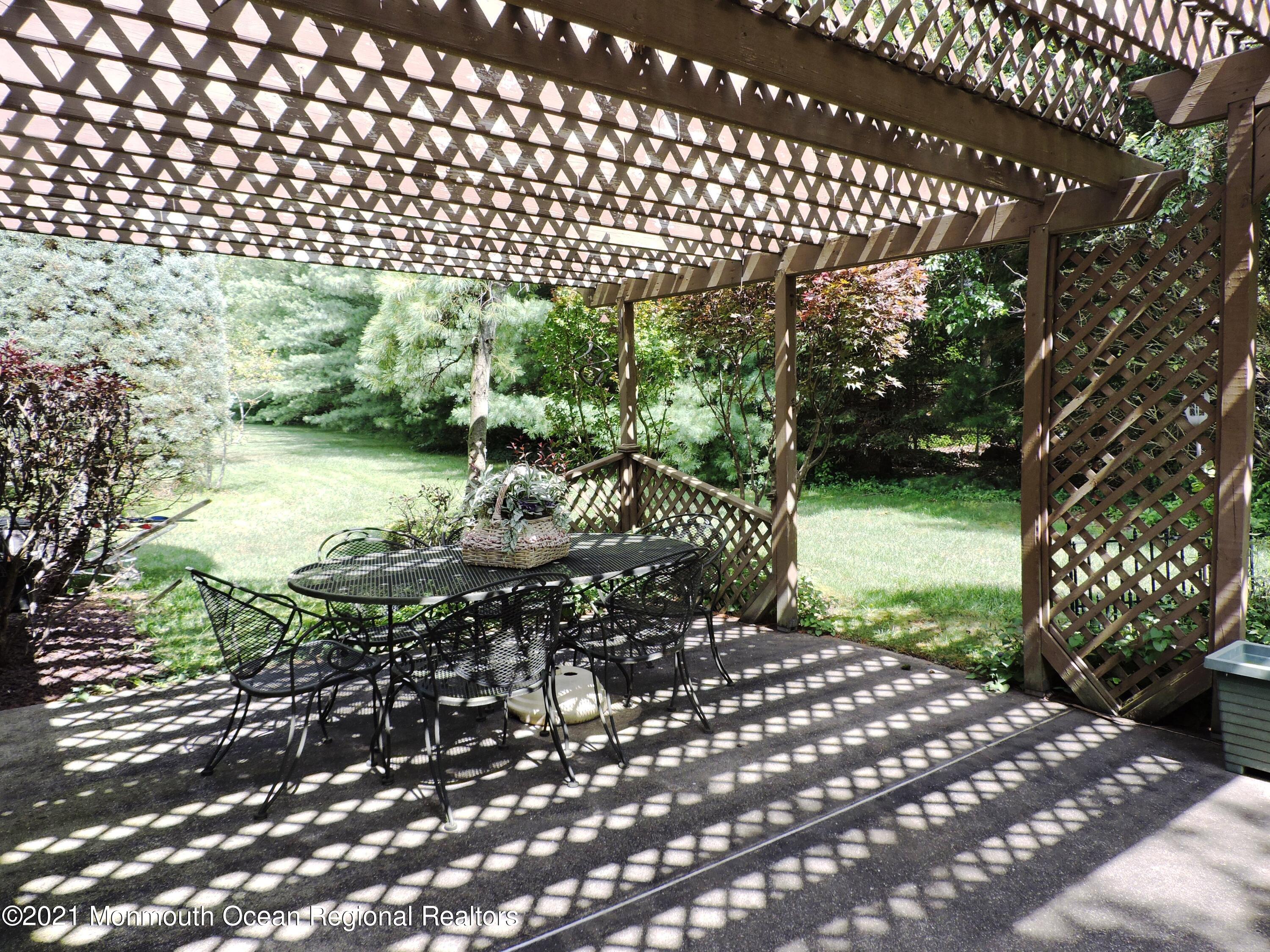 64 Drayton Road Manchester Township, NJ 08759 - Photo 5 of 46 64 DRAYTON ROAD 027