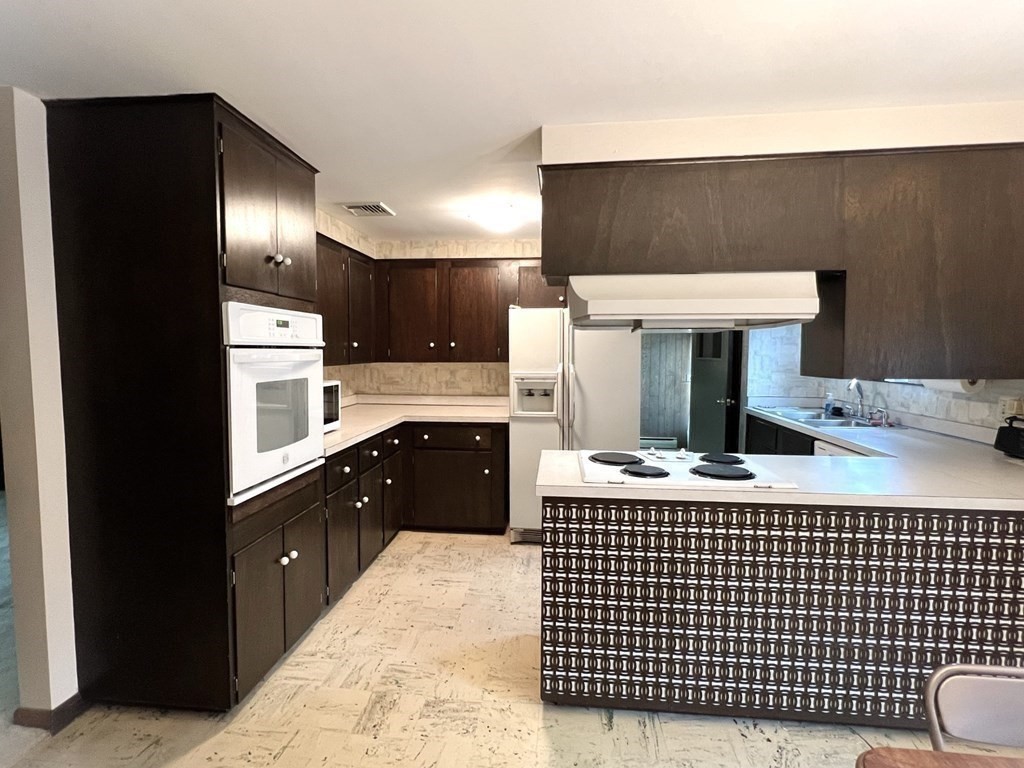 41 Arkwright Road Webster, MA 01570 - Photo 20 of 42 Gallery Image 20