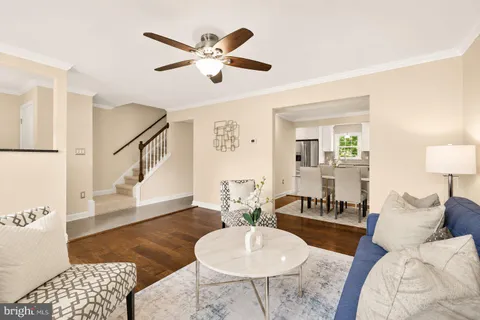 $625,000 | 8221 Dr Craik Court, Alexandria, VA 22306