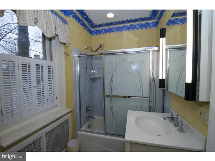 323 Meetinghouse Road Jenkintown, PA 19046 - Photo 21 of 25 Gallery Image 21